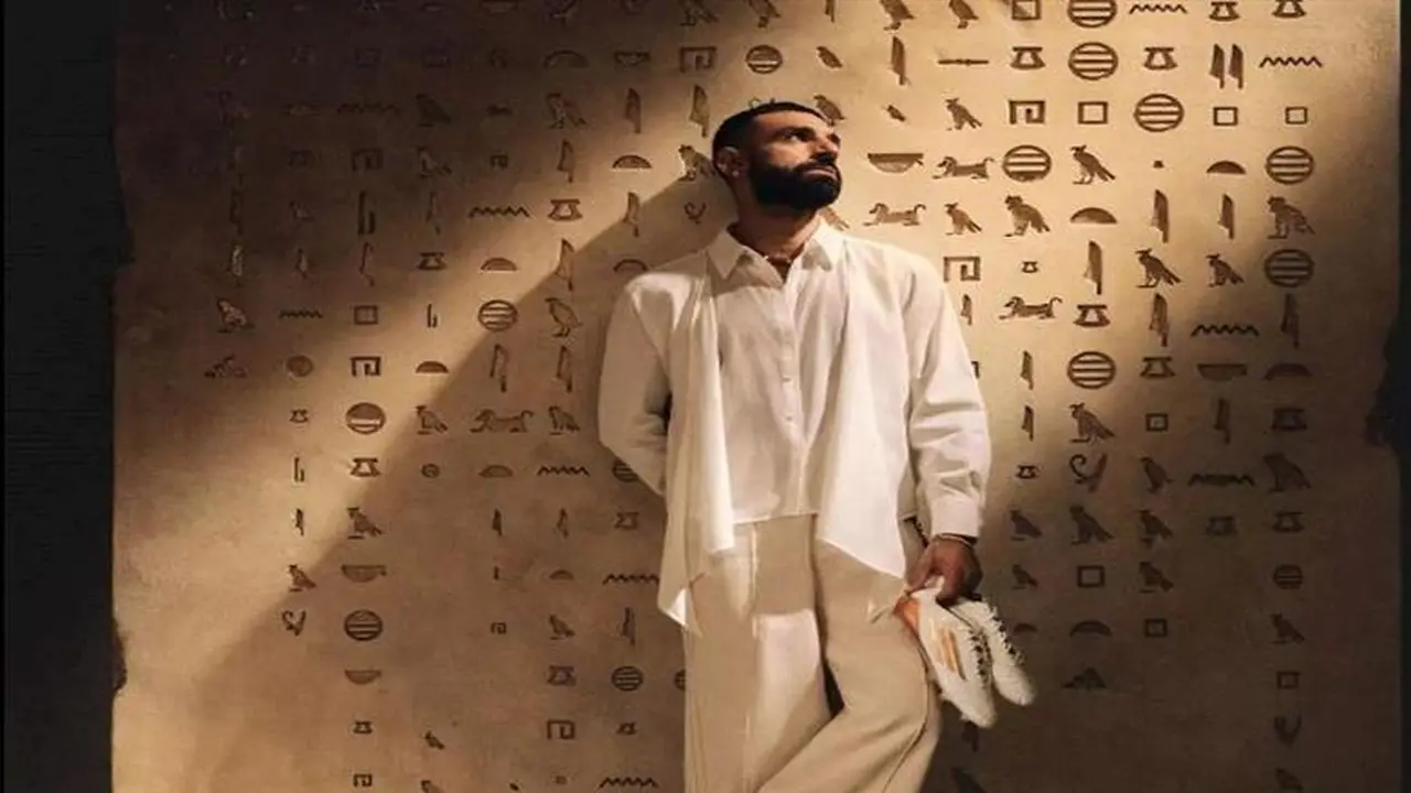 سعر حذاء محمد صلاح المزخرف بنقوشات فرعونية لكأس أمم إفريقيا يكشف قيمة تصاميم الملابس الرياضية الجديدة